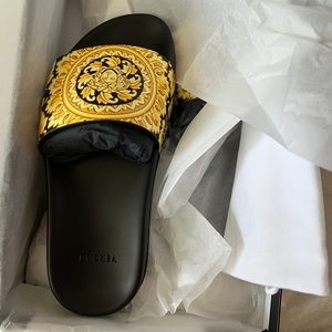 Brand New Versace Slides